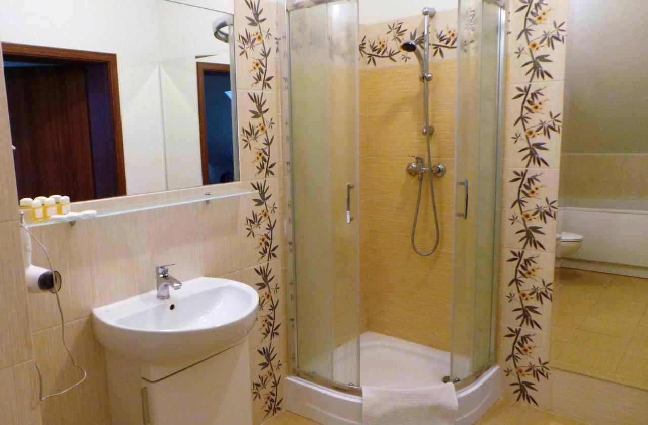 Palac Kobylin Ngoại thất bức ảnh